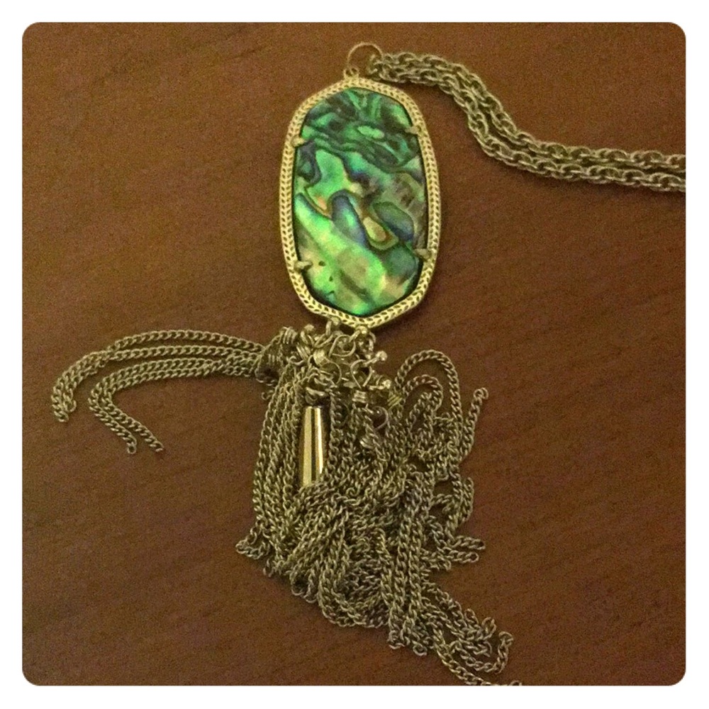 Kendra Scott necklace!